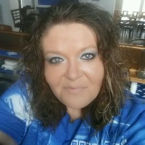 Meet your Posher, Tonia